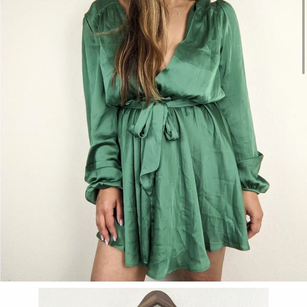 Lovers + Friends Long Sleeve Green Ivy Dress - Picture 1 of 4